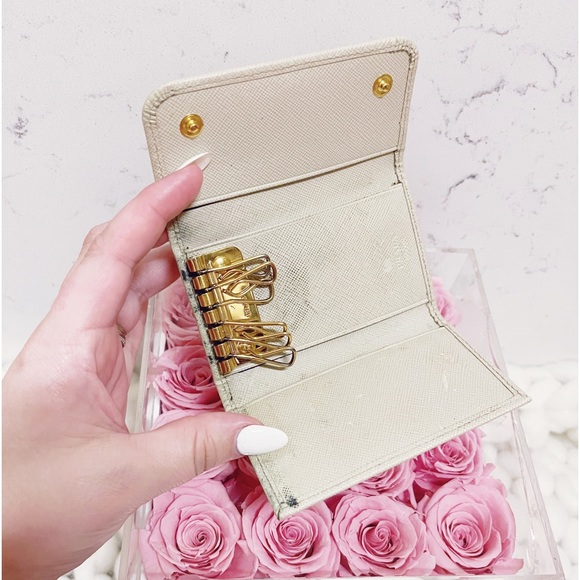 Authentic Prada Cera Portachiavi 6 Key Saffiano Leather Holder / Wallet - Picture 7 of 14